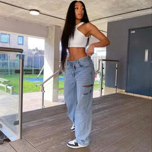 how to style baggy jeans