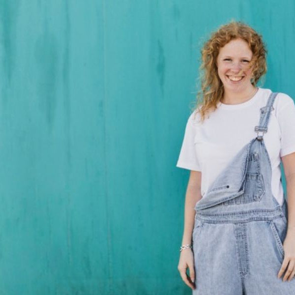 how to wear a white shirt