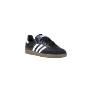Adidas Herren-Sneaker aus schwarzem Leder mit weißen Streifen, hellbrauner Gummisohle und schwarzen Schnürsenkeln – ideal für Frühling und Sommer.