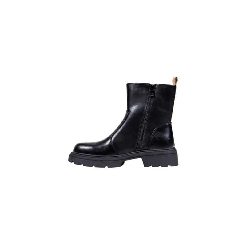 Alviero Martini Prima Classe black leather ankle boots with chunky sole and zipper