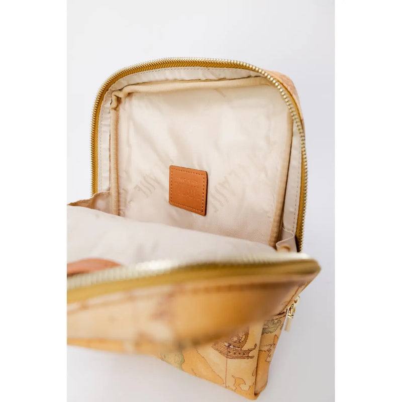 Alviero Martini Prima Classe beigefarbene Herren-Umhängetasche mit Vintage-Kartenmuster und goldfarbenem Reißverschlussbesatz außen