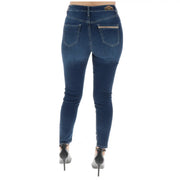 Alviero Martini Damenjeans aus blauem Baumwoll-Denim, schmale Passform mit dezenter Waschung an den Gesäßtaschen, von hinten gesehen.
