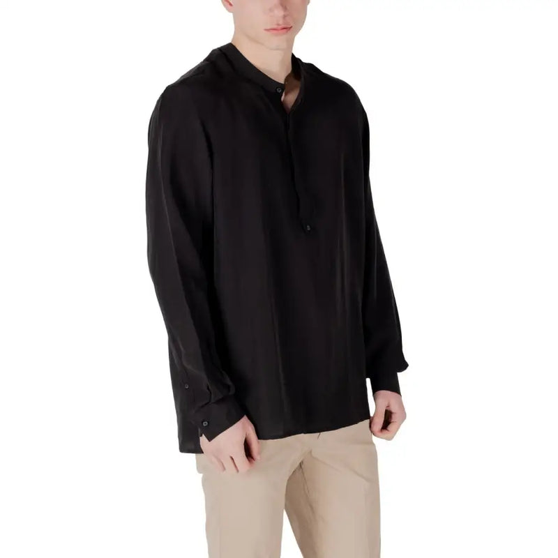 Men’s black linen Lyocell long-sleeve mandarin collar shirt with beige pants