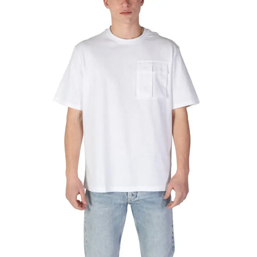 Antony Morato men t-shirt in white cotton featuring a single chest pocket for casual wear