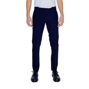 Marineblau Antony Morato Herrenhose mit taillierter Passform, elegantem, geradem Bein und dezenten Bügelfalten für formelle Anlässe
