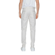 Antony Morato men trousers white chino with tailored fit and subtle pleats at the back side of the product