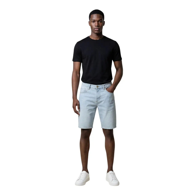 Antony Morato Herrenshorts aus hellem Denim mit fünf Taschen und Knopfverschluss, Vorderansicht