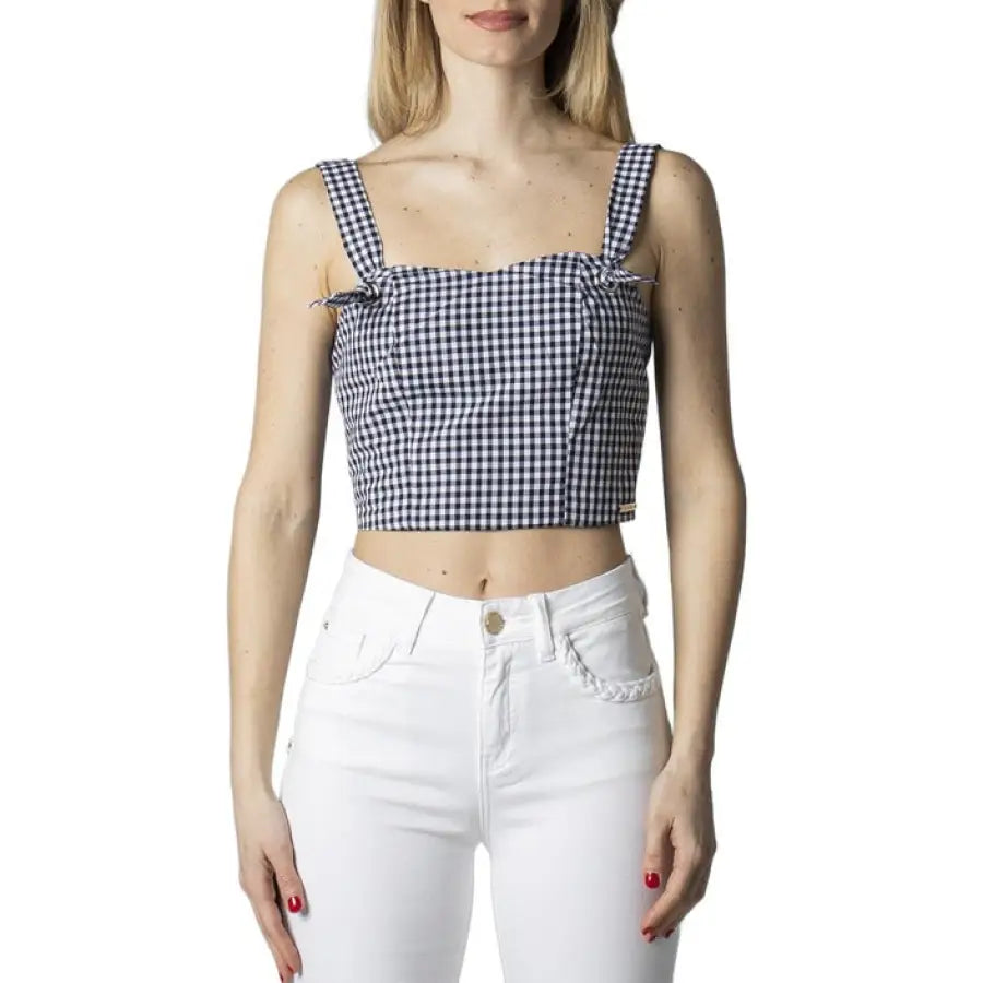 Gaudì Jeans woman in blue gingham top and white jeans women undershirt