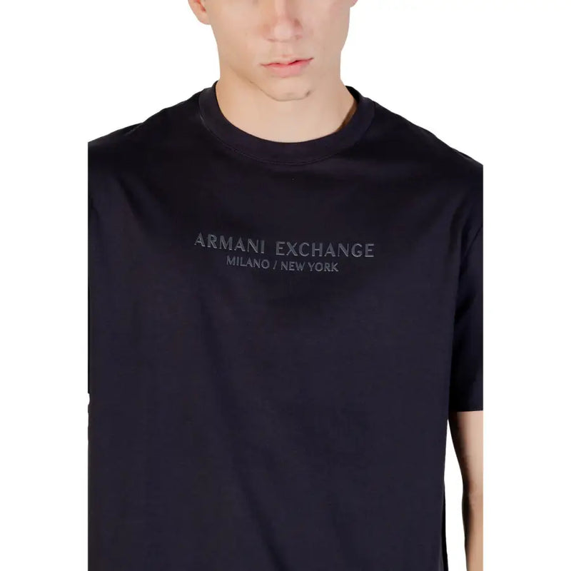 Armani Exchange schwarzes Baumwoll-T-Shirt für Herren mit dezenter silberner Stickerei mit Aufschrift armani exchange Mailand, New York