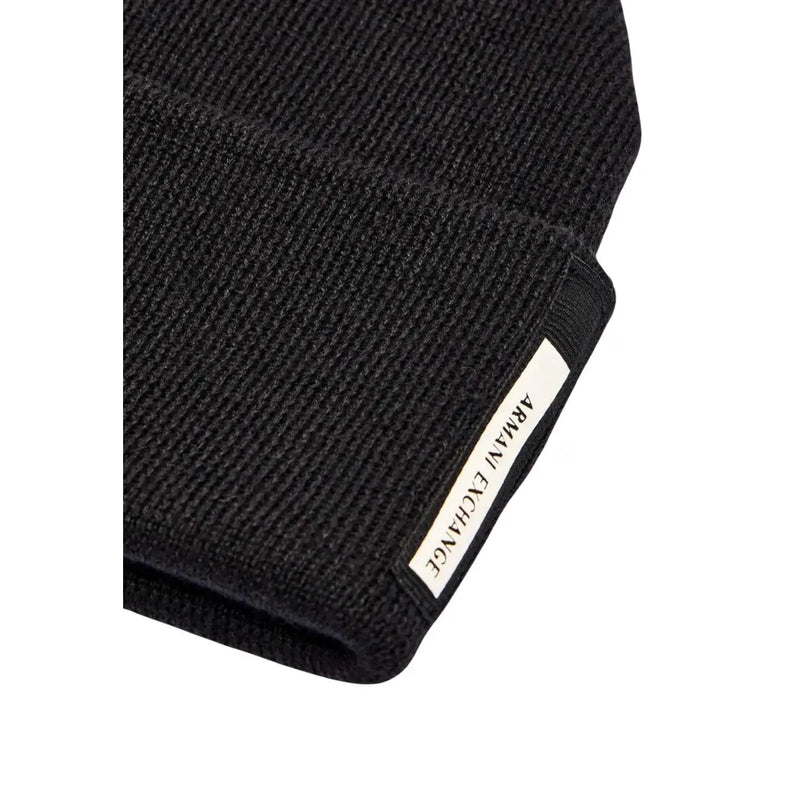 Armani Exchange Schwarze Herren-Strickmütze mit Rippstruktur und Markenlabel, Vorderansicht