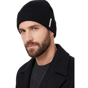 Armani Exchange Schwarze, gerippte Strickmütze für Herren mit kleinem weißen Etikett an der Seite, Vorderansicht