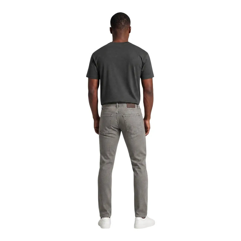 Armani Exchange graue Herrenjeans aus Denim mit schmaler Passform und klassischem Fünf-Taschen-Design, Vorderansicht