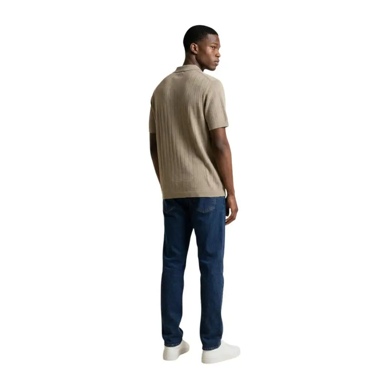 Armani exchange Beigefarbenes Herren-Poloshirt aus Baumwolle mit Reißverschluss, geripptem Strickmaterial und Reißverschlusskragen