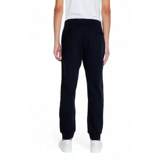 Men’s navy blue sweatpants with elastic cuffs from Armani Exchange Fall Winter collection