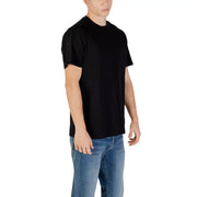 Armani Exchange Schwarzes Herren-T-Shirt aus Baumwolle mit kurzen Ärmeln und Rundhalsausschnitt, von vorne gesehen