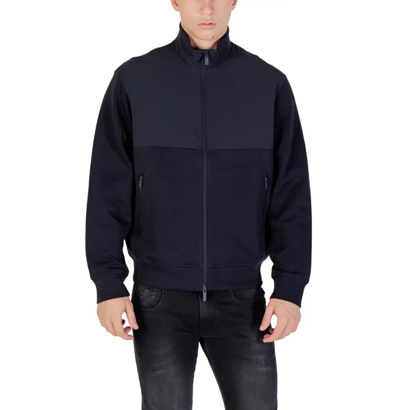 Armani Exchange Herrenblazer in Blau mit langer Fronttasche, zweifarbigen marineblauen Einsätzen und Reißverschluss-Trainingsjacken-Design