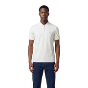Armani Exchange Blaues Herren-Polohemd mit Reißverschluss und Rundhalsausschnitt aus Viskose. Das Hemd hat kurze Ärmel, einen Reißverschlusskragen und ein gesticktes a|x-Logo auf der Brust.