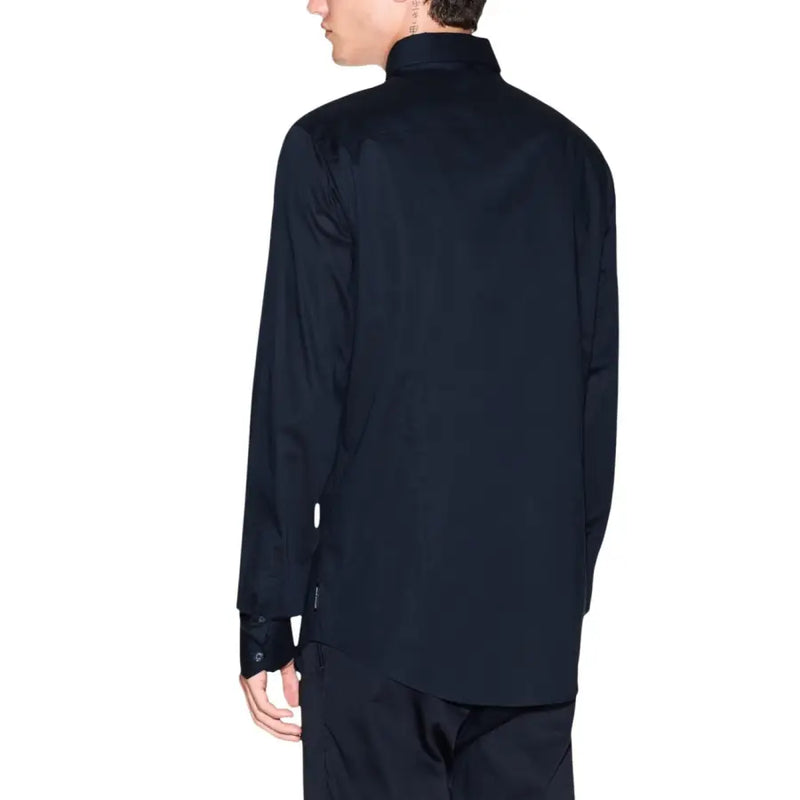 Armani Exchange Schwarzes Herren-Langarmhemd mit Stehkragen und dezentem Glanz, geeignet für Frühling und Sommer