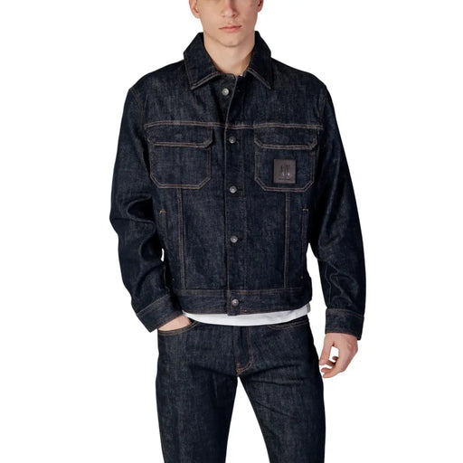 Armani Exchange Herrenjacke aus dunkelindigofarbenem Baumwoll-Denim-Mischgewebe mit Stehkragen und Vordertaschen, Größe L