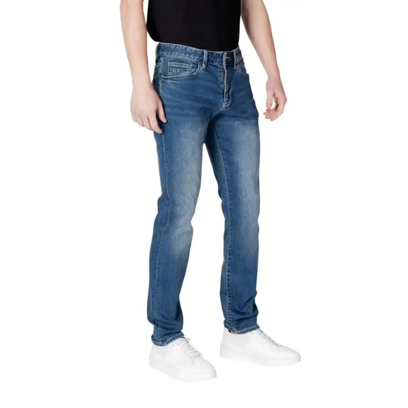 Rückseite armani exchange Herrenjeans, blau, aus Stretch-Baumwolle, schmale Passform, verwaschene Optik und klassische Nähte