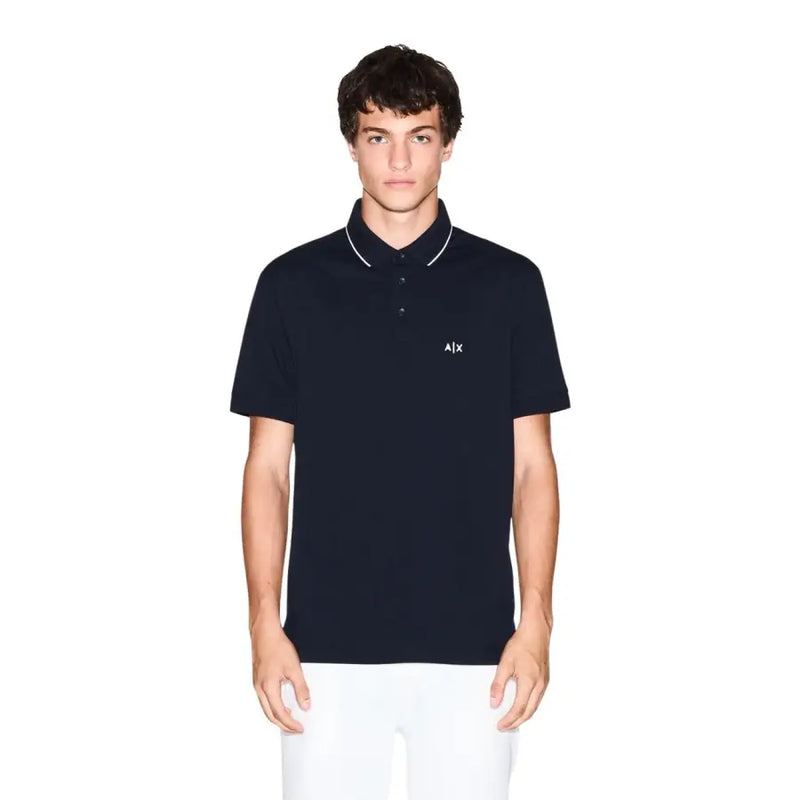 Marineblau Armani Exchange Herren-Polohemd mit kurzen Ärmeln, weißem Besatz, aus Baumwollstoff und kleinem, gesticktem Logo auf der Brust