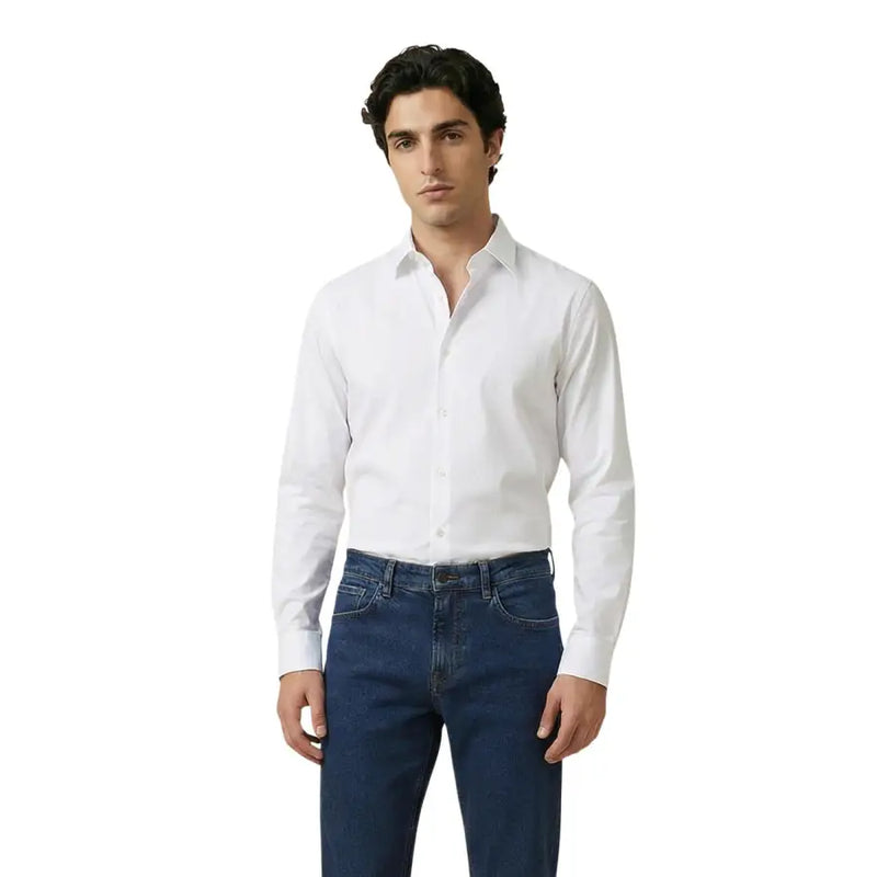 Armani Exchange Weißes Herrenhemd mit langen Ärmeln, klassischem Kragen und Knopfleiste
