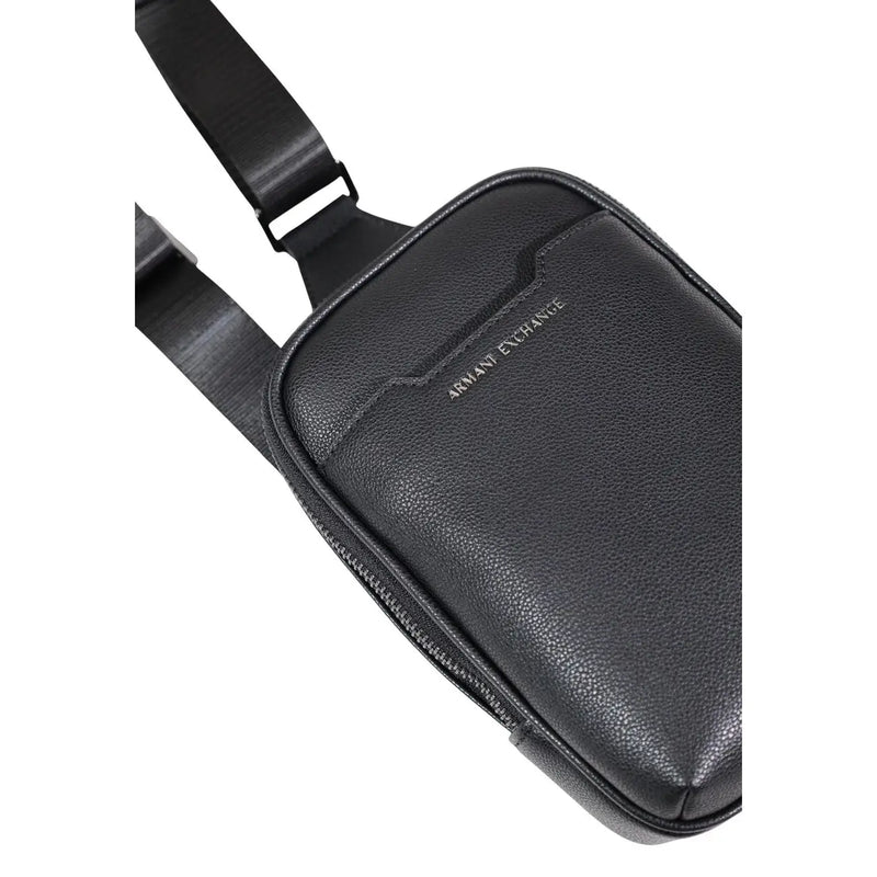 Armani Exchange Schwarze Herren-Schultertasche aus strukturiertem Leder, Crossbody-Modell mit minimalistischem Design und geprägtem Logo