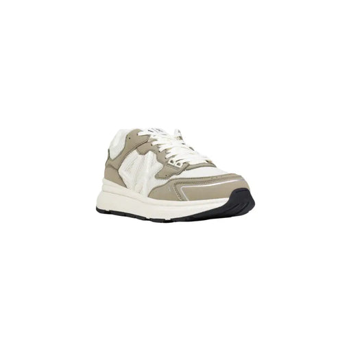 Armani Exchange Herren-Sneaker aus grünem Polyester mit Schnürung in gedecktem Beige und Weiß mit glänzenden Lacklederakzenten