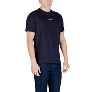 Armani Exchange Herren schwarze Kurzarm t-shirt mit einem kleinen rechteckigen Logoaufnäher auf der linken Brust