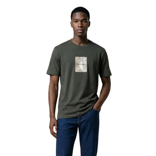 Armani Exchange Herren-T-Shirt, grün, Baumwolle, Rundhalsausschnitt, mit olivgrünem, quadratischem Grafikprint auf der Brust