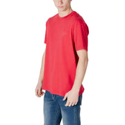 Armani Exchange Männer t-shirt in Rot mit kurzen Ärmeln und dezentem, gesticktem Logo auf der Brust