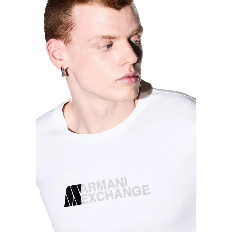 Armani Exchange Weißes Herren-T-Shirt aus Baumwolle mit Rundhalsausschnitt und schwarzem und grauem Logodruck auf der Vorderseite
