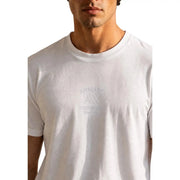 Armani Exchange Weißes Herren-T-Shirt aus Baumwolle mit dezentem, gesticktem Logo auf der Vorderseite