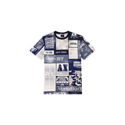 Armani Exchange Weißes Herren-T-Shirt aus Baumwolle mit blau-weißem Grafikdruck, einer Collage aus Logos, Texten und Stadtmotiven.