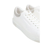 Armani Exchange Weiße, sportliche Herren-Sneaker aus Polyester mit weißem Leder- und silbernem Mesh-Fersenbereich.