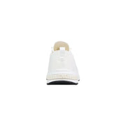 Armani Exchange Sportlicher, weißer Herren-Sneaker aus Polyester zum Hineinschlüpfen mit glänzender Oberfläche und schwarzer Sohle, von hinten gesehen.