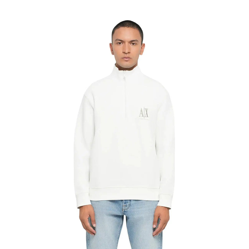 Armani Exchange Weißes Herren-Sweatshirt aus Baumwolle mit halbem Reißverschluss, dezentem, gesticktem Logo auf der Brust und Rollkragen.