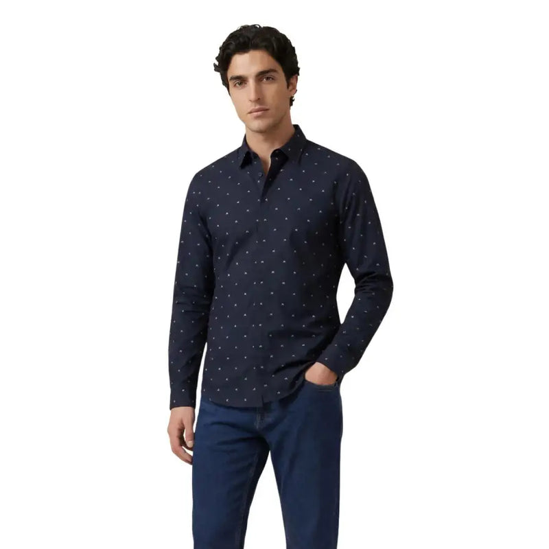 Armani Exchange Schwarzes Herren-Langarmhemd aus Baumwolle mit dunkelblauem Stoff und dezentem geometrischem Punktmuster aus weißen Punkten