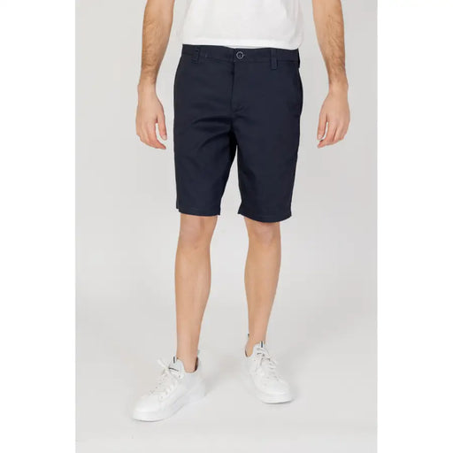 Armani Exchange men’s navy blue classic fit chino shorts with button closure made of cotton blend fabric