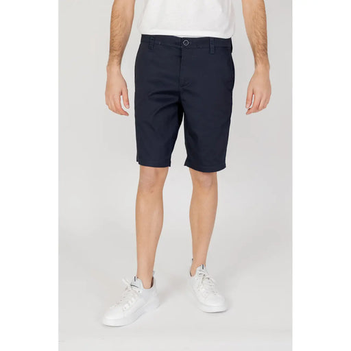 Armani Exchange men’s navy blue classic fit chino shorts with button closure made of cotton blend fabric