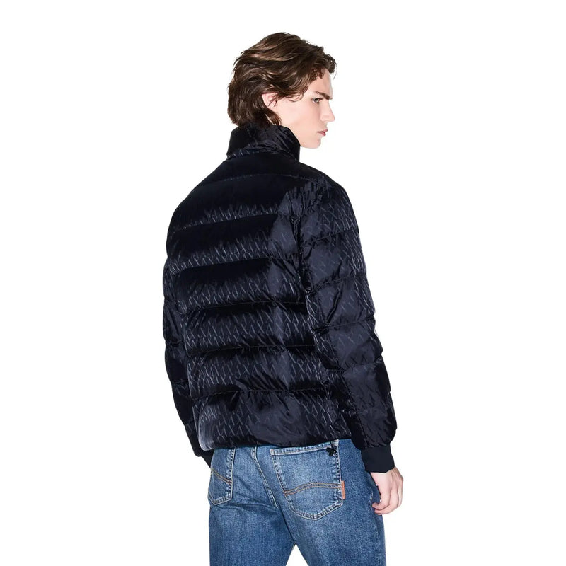 Armani Exchange Schwarze Steppjacke für Herren mit gestepptem geometrischem Muster, Vorderansicht