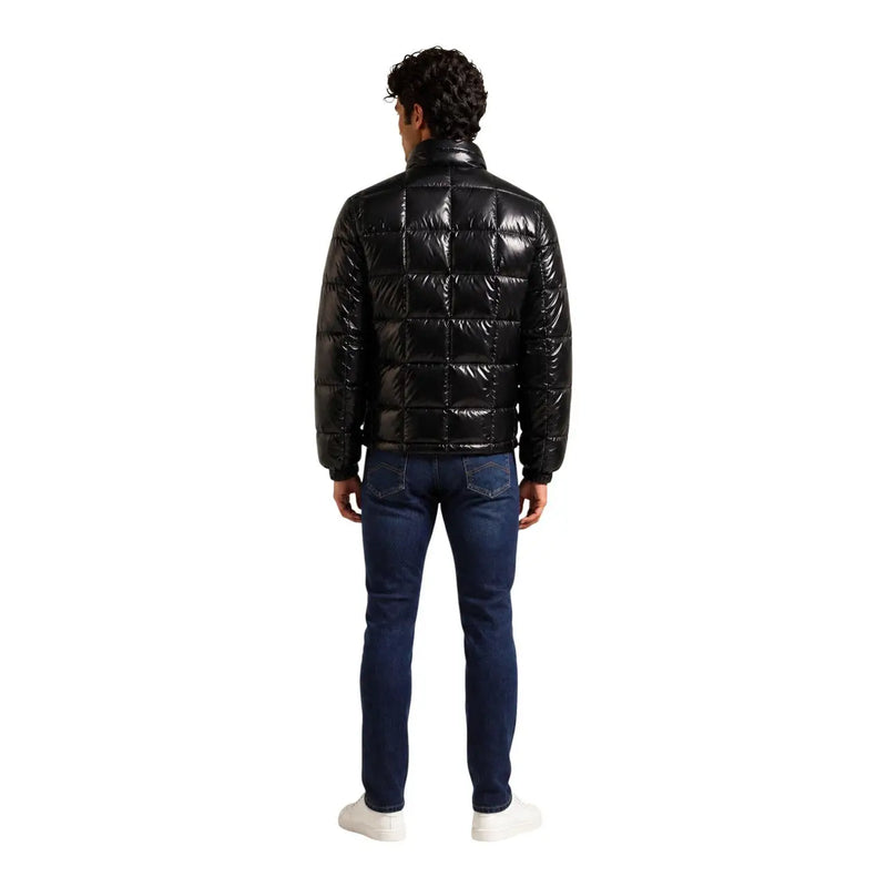 Armani Exchange Schwarze Steppjacke für Herren mit glänzender Oberfläche, Vorderansicht