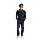 Armani Exchange Herrenpullover in Schwarz mit dezentem, abstraktem weißen Muster, Vorderansicht