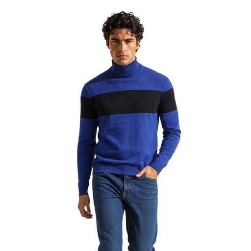 Armani Exchange Viskosepullover für Herren mit blau-schwarzen Streifen und markantem horizontalem Bruststreifen, Vorderansicht