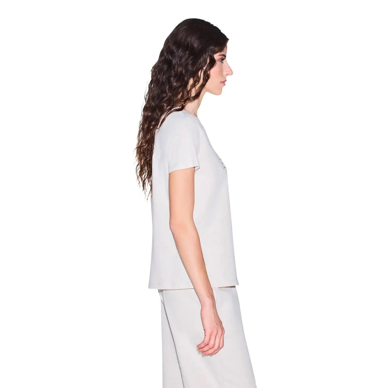 Armani Exchange Beigefarbenes Damen-T-Shirt aus Baumwolle mit Rundhalsausschnitt in einem sanften Hellgrau, kurzen Ärmeln und dezentem Brustlogo