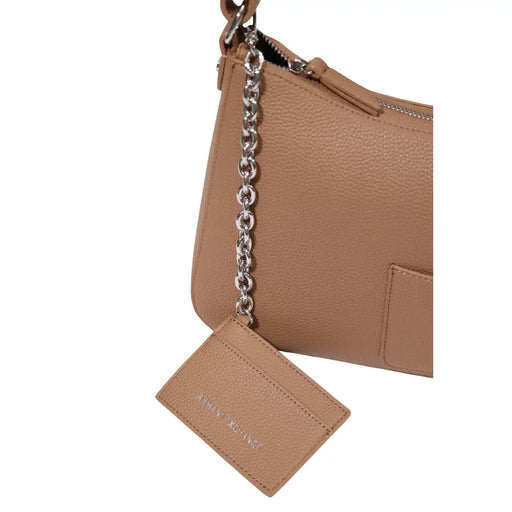 Hellbraunes Lederkartenetui mit silberner Kette und geprägtem Armani Jeans-Logo, kombiniert mit armani exchange Beige Schultertasche aus Polyester, B 30 x H 18 cm