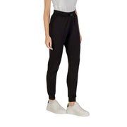 Armani Exchange Schwarze Damen-Jogginghose mit Kordelzugbund, gerippten Bündchen und Spitzentaschen vorne.