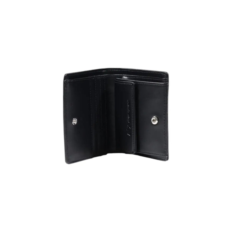 Armani Exchange Schwarze Damen-Geldbörse aus Leder, dreifach faltbar, mit silbernen Druckknöpfen und geprägtem Logo auf der Innenklappe