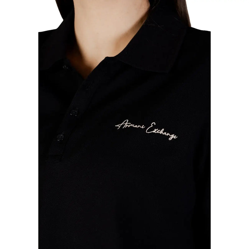 Schwarz Armani Exchange Damen-Poloshirt aus Baumwolle mit weißem, gesticktem Logo auf der Brust und Rundhalsausschnitt