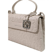 Ein cremefarbener Armani Exchange Damen-Schultertasche aus beigefarbenem Polyester mit geprägtem Logomuster und silberfarbenem Metallverschluss